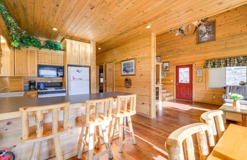 Salmon Casa | Pet-Friendly Idaho Home on the Salmon River!