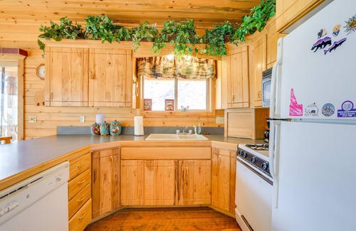 Salmon Casa | Pet-Friendly Idaho Home on the Salmon River!