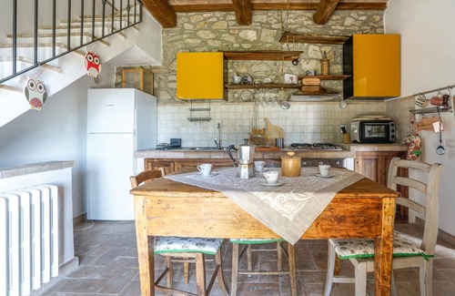 Campiglia d'Orcia Casa | Casa que admite mascotas en Campiglia.