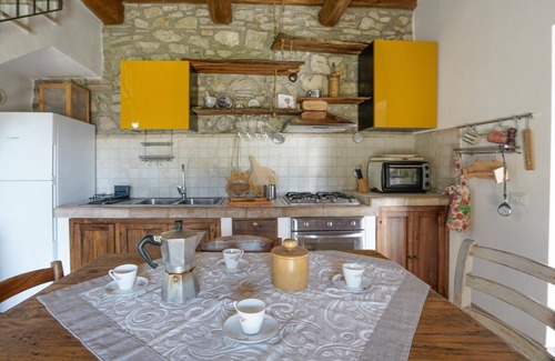 Campiglia d'Orcia Casa | Casa que admite mascotas en Campiglia.