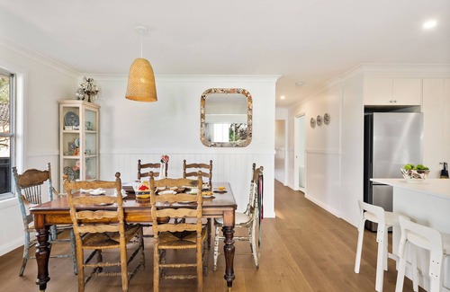 Jamberoo Cabaña | Pet-friendly Jamberoo cottage — 5 mins to Action Park, 10 mins to Kiama
