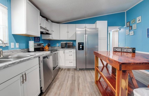 Crane Hill Casa | Pet Friendly! Lakefront - Crooked Creek Retreat