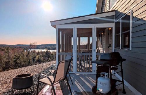 Sullivan Casa | Pet-Friendly Lakeside Cabin with Fire Pit & Screened Porch near Flanders Pond in Sullivan, Maine