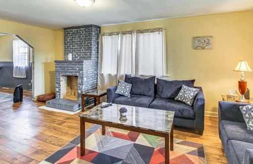 Downtown Little Rock Casa | Pet-Friendly Little Rock Home on Spacious Lot