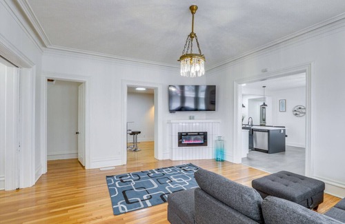 Blair Apartamento | Pet-Friendly Lodge w/Game Room & Fireplace