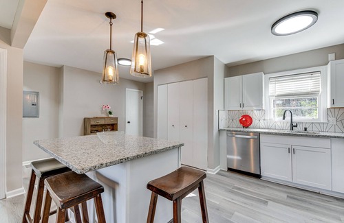 Mableton Casa | Pet-Friendly Mableton Home w/ Grill & Fire Pit!