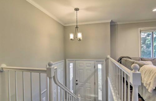 West Bloomfield Casa | Pet-Friendly Michigan Home 5 Mi to State Park!