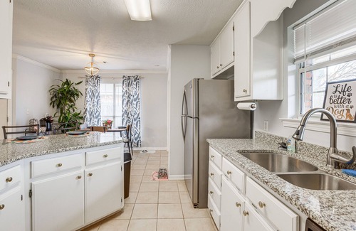 Millbrook Casa | Pet-Friendly Millbrook Home: Patio & Yard!