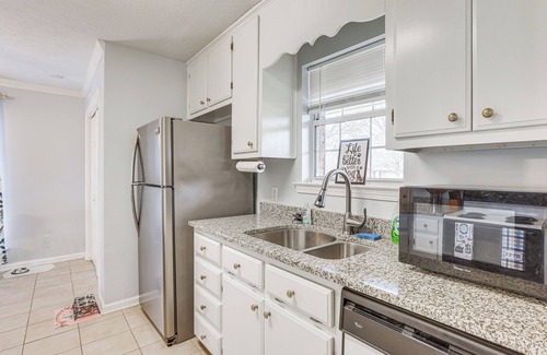Millbrook Casa | Pet-Friendly Millbrook Home: Patio & Yard!