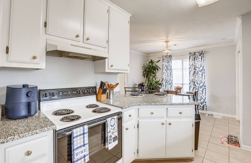 Millbrook Casa | Pet-Friendly Millbrook Home: Patio & Yard!