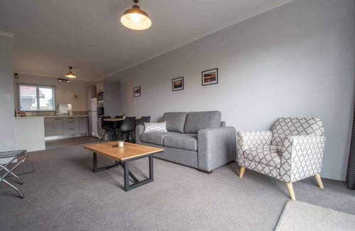 Brixton Apartamento | ALMOHADILLA DE VUELO - ASIENTO DE VENTANA