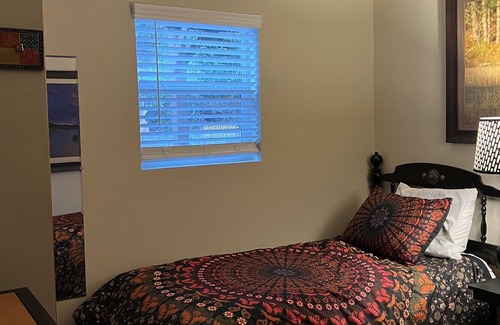 Newland Otro | Pet-Friendly Mountain Cabin w/ Fire Pits, Fence Yard and Covered Decks