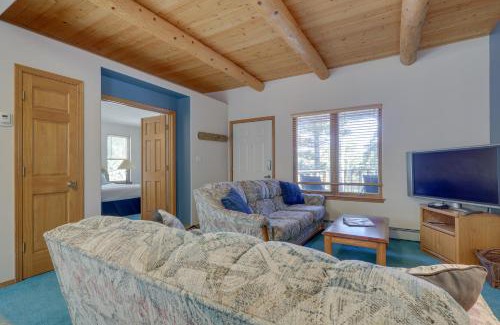 Amalia Casa | Pet-Friendly Mountain Cabin in Taos County!