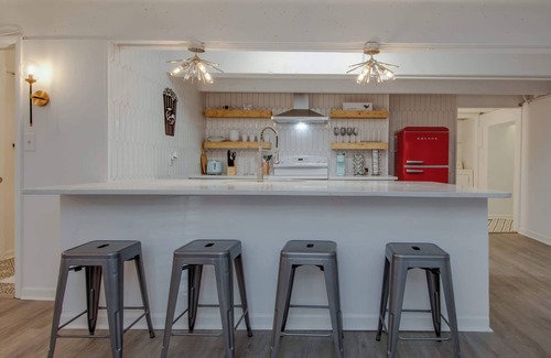 Hillwood Casa | Pet Friendly | Near West End