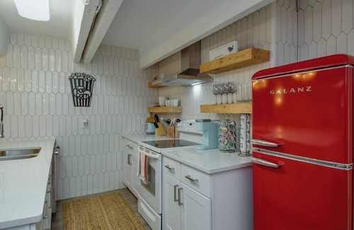 Hillwood Casa | Pet Friendly | Near West End