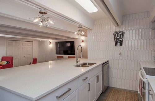 Hillwood Casa | Pet Friendly | Near West End
