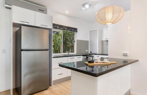 Noosaville Apartamento | Pet Friendly Oasis By The River, Noosaville