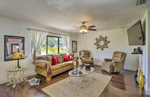 Pine Island Center Casa | Pet-Friendly Oasis with Deck and Fire Pit in Bokeelia!
