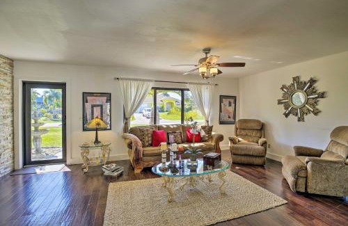 Pine Island Center Casa | Pet-Friendly Oasis with Deck and Fire Pit in Bokeelia!