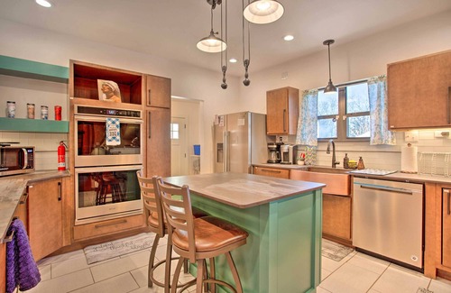 Central Oklahoma City Cabaña | Pet-friendly OKC Home w/ Yard ~ 5 Mi to Dtwn!