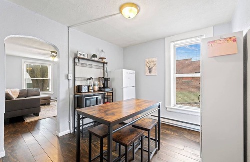 Fort Wayne Apartamento | Pet-Friendly One-Bedroom Apartment in Downtown