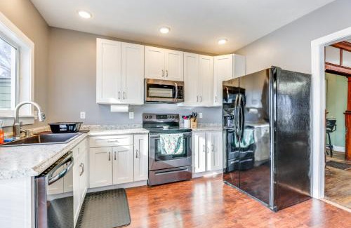Penn Yan Casa | Pet-Friendly Penn Yan Home Wineries, Parks, Lakes