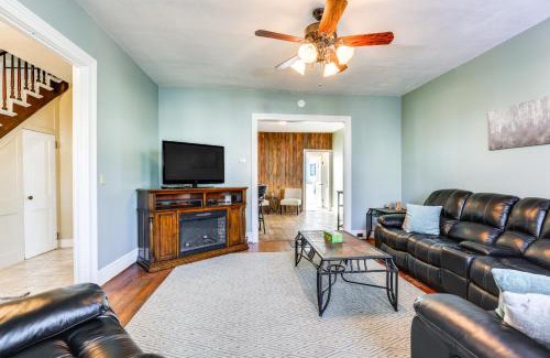 Penn Yan Casa | Pet-Friendly Penn Yan Home Wineries, Parks, Lakes