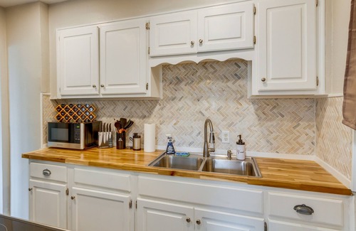 New Warrington Casa | Pet-Friendly Pensacola House Rental: 3 Mi to Beach