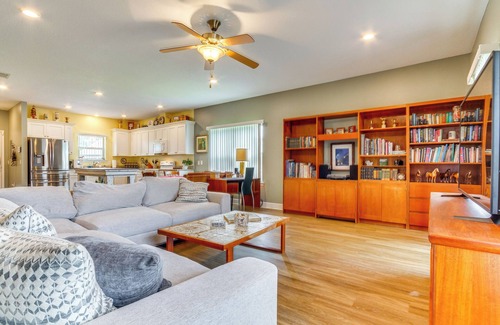 Warrington Casa | Pet-Friendly Pensacola Home ~ 2 Mi to Bruce Beach!