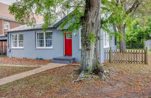 New Warrington Casa | Pet-Friendly Pensacola House Rental 3 Mi to Beach