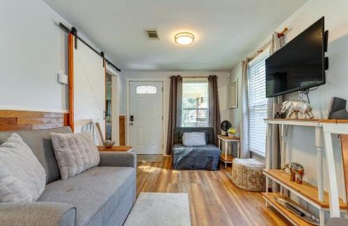 South Pensacola Casa | Pet-Friendly Pensacola Home with Patio and Yard!