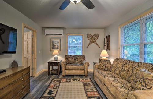 Alanson Casa | Pet-Friendly Petoskey Area Cabin, Walk to River!