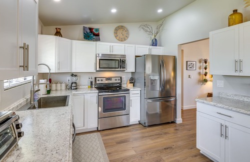 Ahwatukee Foothills Cabaña | Pet-friendly Phoenix Vacation Rental: Pool Access!