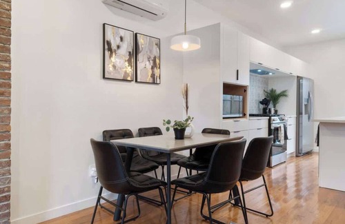 Mexican War Streets Casa | Pet-Friendly Pittsburgh House: 3BR, Yard