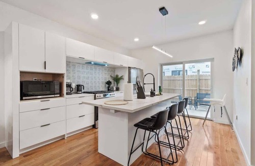Mexican War Streets Casa | Pet-Friendly Pittsburgh House: 3BR, Yard