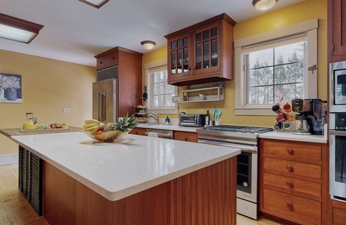 Southern Coast Casa | Pet Friendly | Pool | 7 NIGHT STAY DISCOUNT | Bayley Vacation Rentals