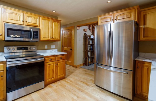 Waupaca Cabina | Pet friendly, Private Lot - Great for Families and Groups!