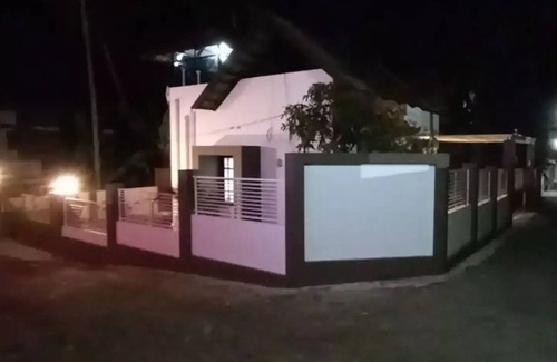 Nedumangad Apartamento | Modern Cozy 3 BRDK House