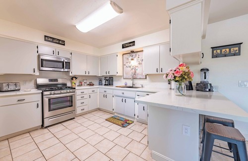 Paso Robles Casa | Oak Pass Ranch - 3BR / 2BA rancho actualizado para mascotas con fogata / barbacoa