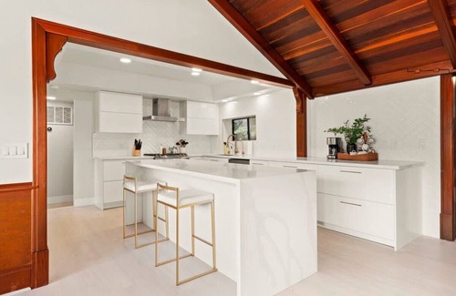 Los Gatos Casa | Villa Bacara - Redwood Retreat with pool