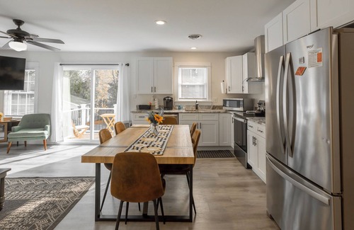 Rehoboth Beach Condominio | Pet Friendly Renovated Rehoboth Beach Condo w/ Parking