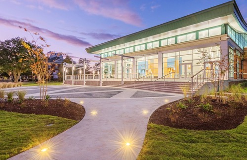 New Bern Condominio | Pet-Friendly Retreat near New Bern's Attractions