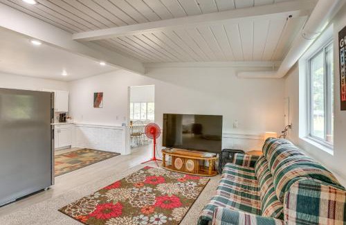 Baldwin Casa | Pet-Friendly Retreat Over 3 Acres in Baldwin!