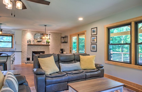 Canton Casa | Pet-Friendly Riverfront Retreat w/ Hot Tub, Pool Table + Biltmore Pass