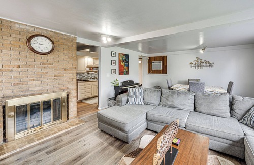 Rockford Casa | Pet-Friendly Rockford Home Near Skiing & Hiking!