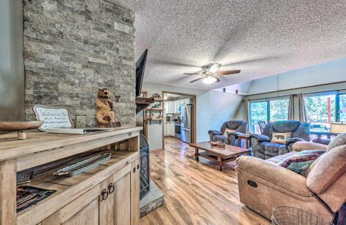 Ruidoso Casa | Pet-Friendly Ruidoso Cabin with Deck and Grill!