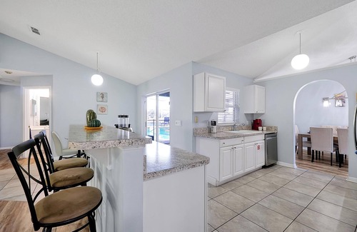Sunridge Woods Casa | Pet-Friendly | Saltwater Pool, Hot Tub & BBQ