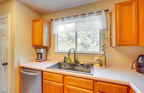 Great Northwest Casa | Pet-Friendly San Antonio Retreat w/ Private Yard!