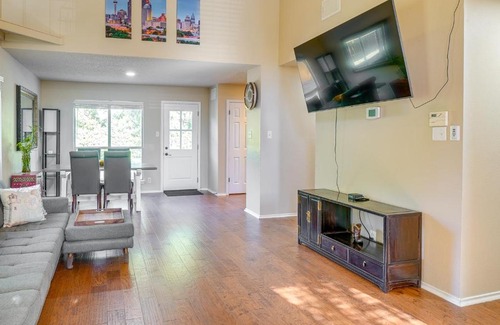 Great Northwest Casa | Pet-Friendly San Antonio Retreat with Private Yard!