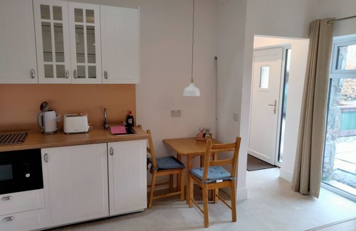 Crossabeg Apartamento | Pet Friendly Secluded Studio Apartment - The Oak